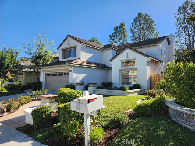 Detail Gallery Image 2 of 31 For 8750 E Cloudview Way, Anaheim Hills,  CA 92808 - 4 Beds | 3 Baths