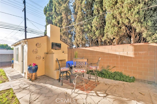 Detail Gallery Image 25 of 37 For 1527 N Avon St, Burbank,  CA 91505 - 4 Beds | 1 Baths