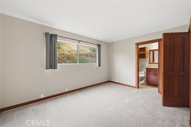 21771 Ocean Vista Drive, Laguna Beach CA: https://media.crmls.org/medias/d9f03abb-f3bb-4303-aba3-e17b63c5767d.jpg