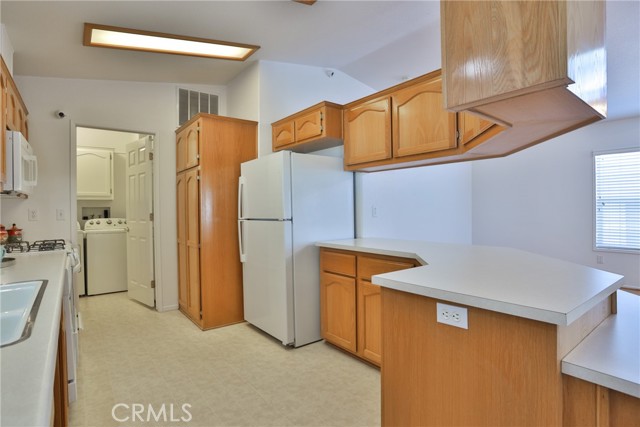 Detail Gallery Image 17 of 42 For 3850 Atlantic Ave #37,  Highland,  CA 92346 - 2 Beds | 2 Baths