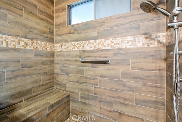 5200 Irvine Blvd., Irvine CA: https://media.crmls.org/medias/d9f0e11c-4b48-4a37-8f29-50e9e15996ff.jpg