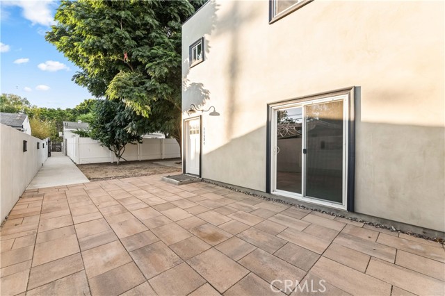 14592 Lyle Street, Sylmar CA: https://media.crmls.org/medias/d9f102d6-9415-4c11-b1a5-50af8b2581f2.jpg