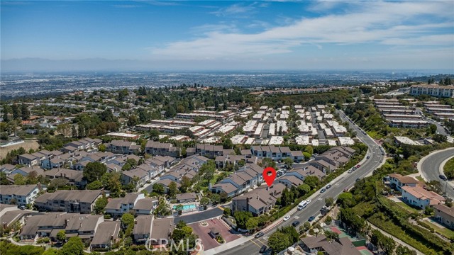 Neighborhood view, red dot showing location