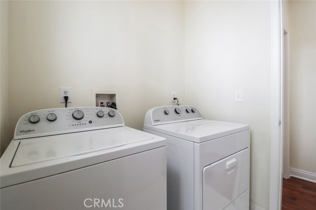 Detail Gallery Image 20 of 46 For 7132 Farralone Ave #207,  Canoga Park,  CA 91303 - 3 Beds | 2/1 Baths