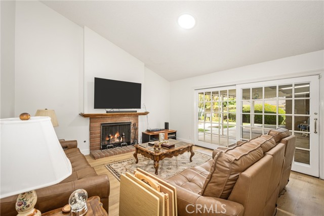 property-img