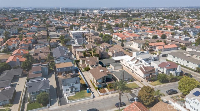 2017 Curtis Avenue, Redondo Beach CA: https://media.crmls.org/medias/d9f1e5f1-ec68-4abb-b0e4-2815dfa43829.jpg