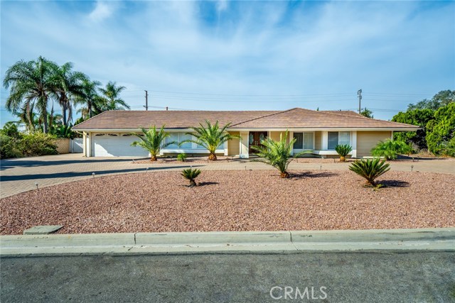 11550 Countryside Dr, Fontana, CA 92337