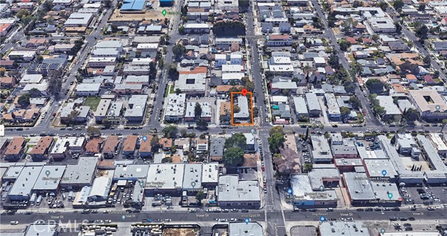 6944 Radford Avenue, North Hollywood CA: https://media.crmls.org/medias/d9f2344c-a4f5-4c31-8e3e-30fe602cd640.jpg