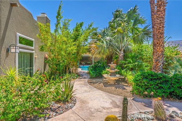 Detail Gallery Image 9 of 41 For 54030 Eisenhower Dr, La Quinta,  CA 92253 - 3 Beds | 2 Baths