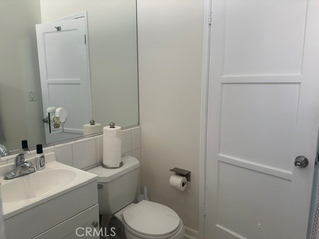 https://media.crmls.org/medias/d9f39333-f525-4031-a904-ff4254c03cab.jpg?preset=X-Large