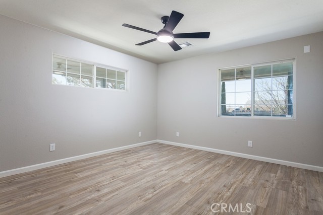 7087 W Avenue A, Rosamond CA: https://media.crmls.org/medias/d9f40ac2-57df-48fc-a24b-4407c513da34.jpg