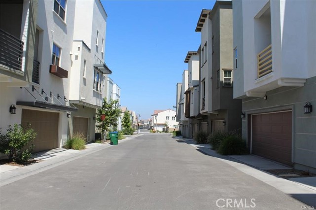 Detail Gallery Image 32 of 49 For 140 Paramount, Irvine,  CA 92618 - 3 Beds | 3/1 Baths