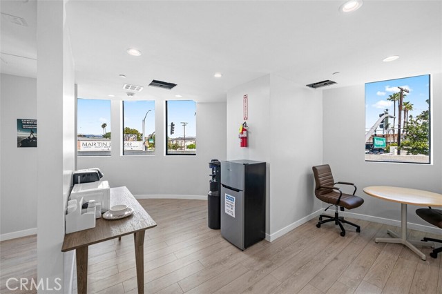 Commercial for Sale in Los Angeles, California