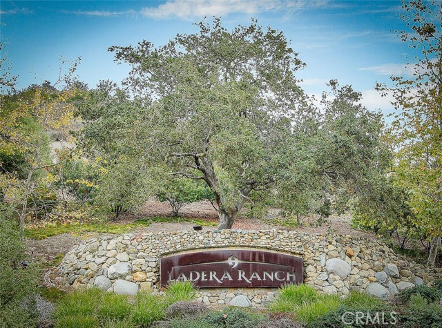 Detail Gallery Image 12 of 12 For 17 Twin Flower St, Ladera Ranch,  CA 92694 - 4 Beds | 2/1 Baths