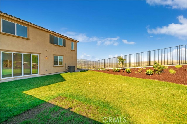 Detail Gallery Image 34 of 44 For 23798 Solaris Ct, Corona,  CA 92883 - 4 Beds | 3 Baths