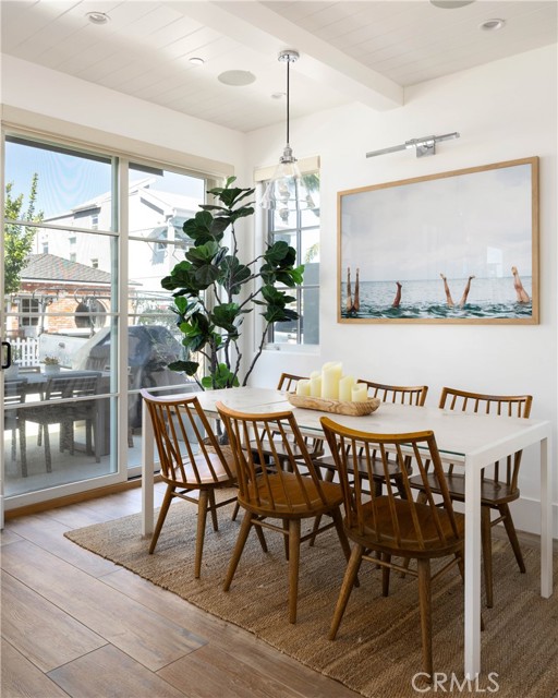 Detail Gallery Image 15 of 65 For 400 40th Street, Newport Beach,  CA 92663 - 7 Beds | 6/2 Baths