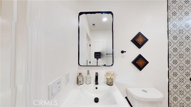 Detail Gallery Image 38 of 74 For 1330 W 2nd St, Santa Ana,  CA 92703 - 3 Beds | 1 Baths