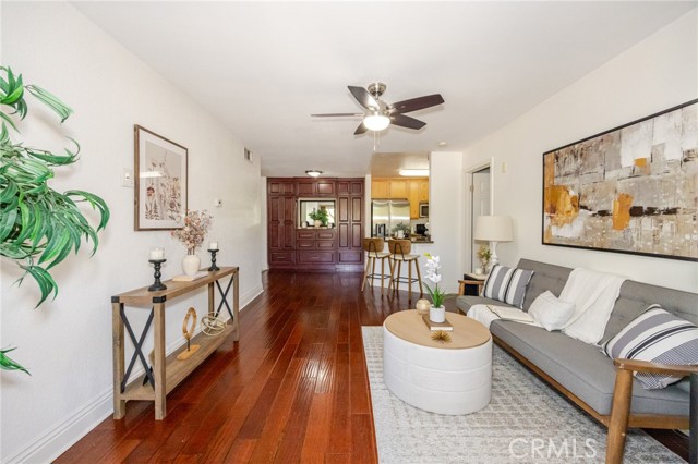 Detail Gallery Image 4 of 28 For 2400 Del Mar Way #108,  Corona,  CA 92882 - 2 Beds | 2 Baths