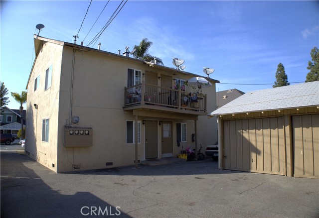 313 Broadway, Santa Ana, California 92701, ,Multi-Family,For Sale,Broadway,OC25042415