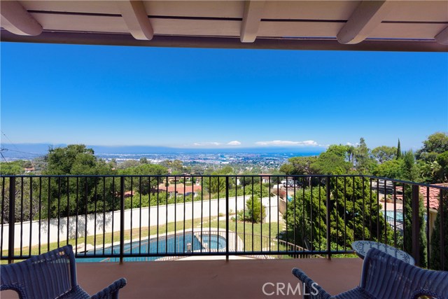 4303 Via Frascati, Rancho Palos Verdes, California 90275, 4 Bedrooms Bedrooms, ,2 BathroomsBathrooms,Residential,Sold,Via Frascati,SB17175413