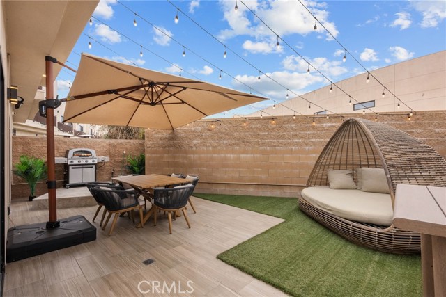 Detail Gallery Image 19 of 37 For 18703 Redwing St, Tarzana,  CA 91356 - 3 Beds | 2/1 Baths