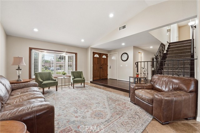 Detail Gallery Image 11 of 52 For 1513 Glenn Cir, Placentia,  CA 92870 - 4 Beds | 2/1 Baths