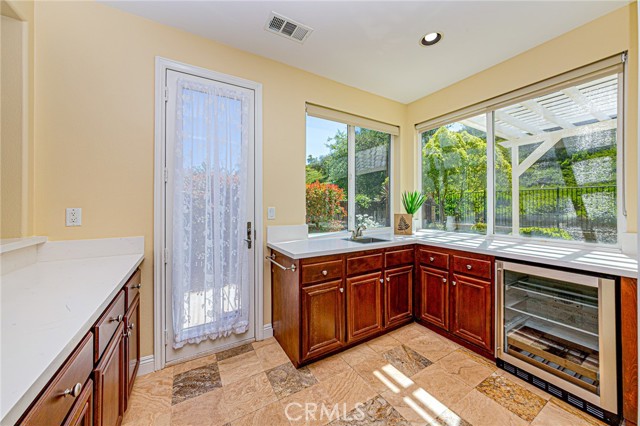Detail Gallery Image 10 of 62 For 17730 Wren Dr, Canyon Country,  CA 91387 - 5 Beds | 3 Baths