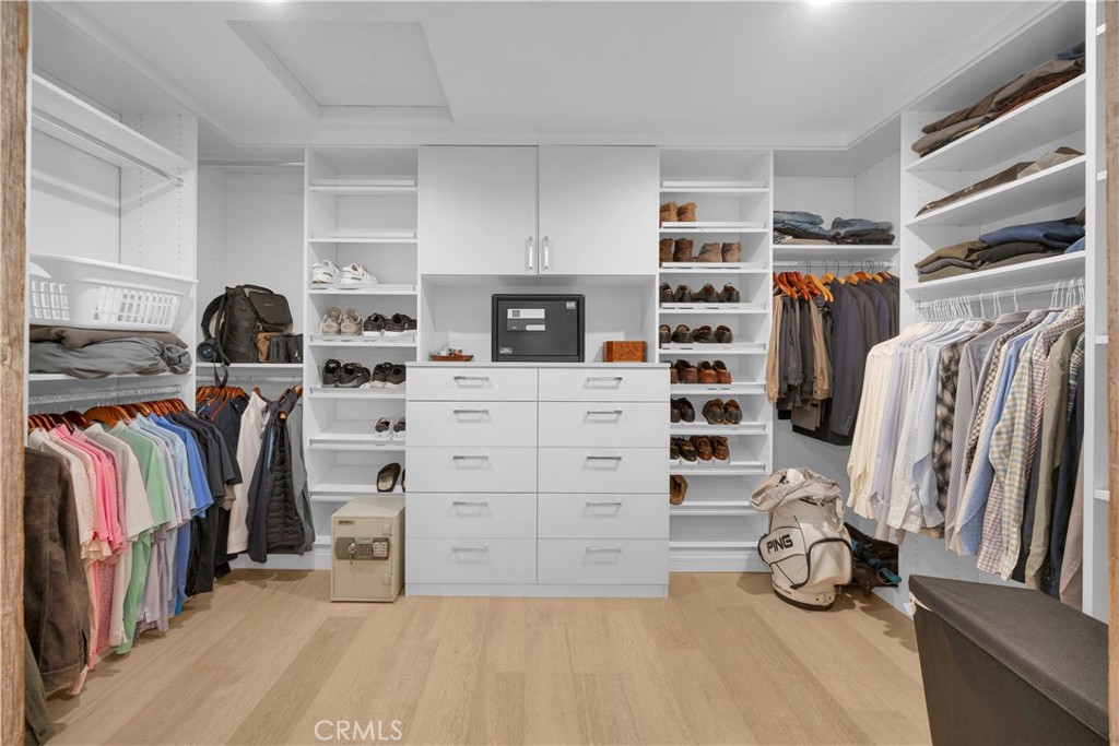 MLS #OC25265999 image #40