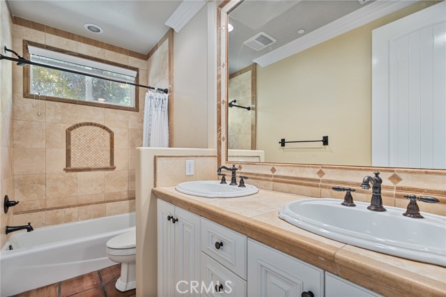 1533 Goodman Avenue, Redondo Beach CA: https://media.crmls.org/medias/d9f965ca-59b4-4f22-b4ca-55ff4cdc98af.jpg