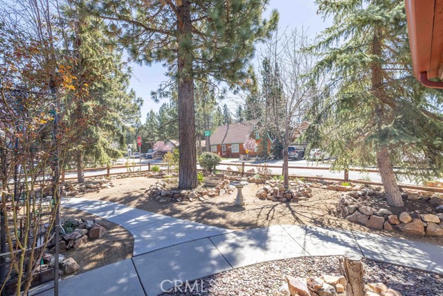 Detail Gallery Image 12 of 49 For 457 E Mountain View, Big Bear City,  CA 92314 - 3 Beds | 2 Baths