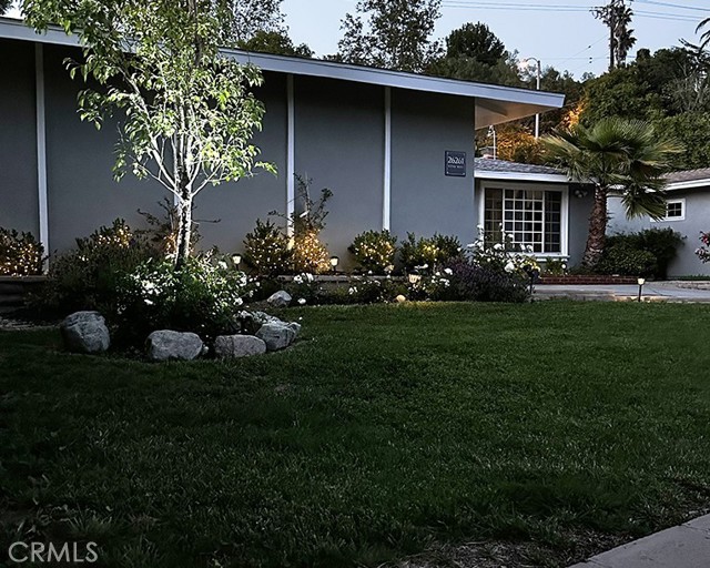 Detail Gallery Image 2 of 59 For 26261 Veva Way, Calabasas,  CA 91302 - 4 Beds | 2 Baths