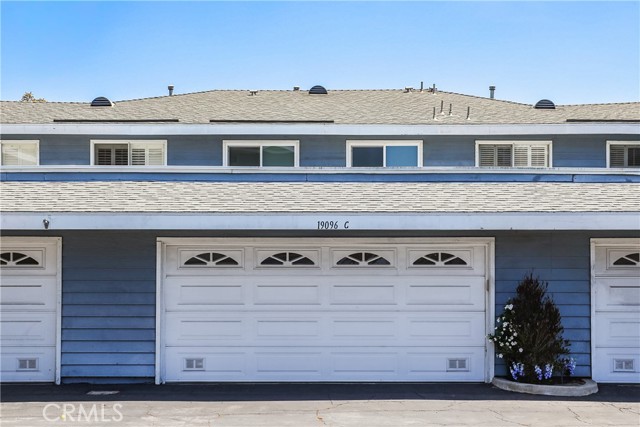 Detail Gallery Image 3 of 37 For 19096 Queensport Lane #C,  Huntington Beach,  CA 92646 - 3 Beds | 2/1 Baths