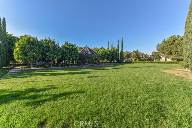 80 Great, Irvine CA: https://media.crmls.org/medias/d9fb660d-98f0-4a78-9d33-7eec2bdaf6e8.jpg