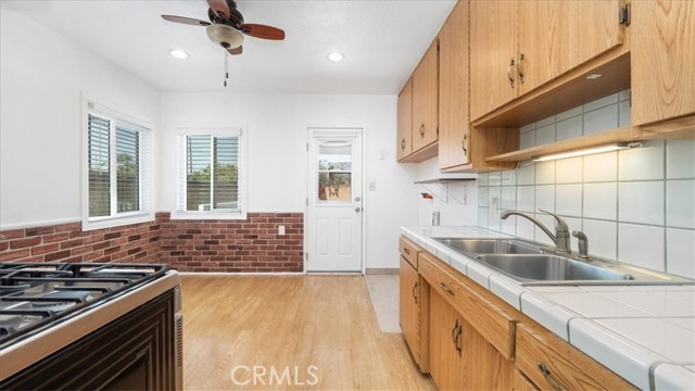 Detail Gallery Image 7 of 31 For 22025 Mariposa Ave, Torrance,  CA 90502 - 3 Beds | 1 Baths
