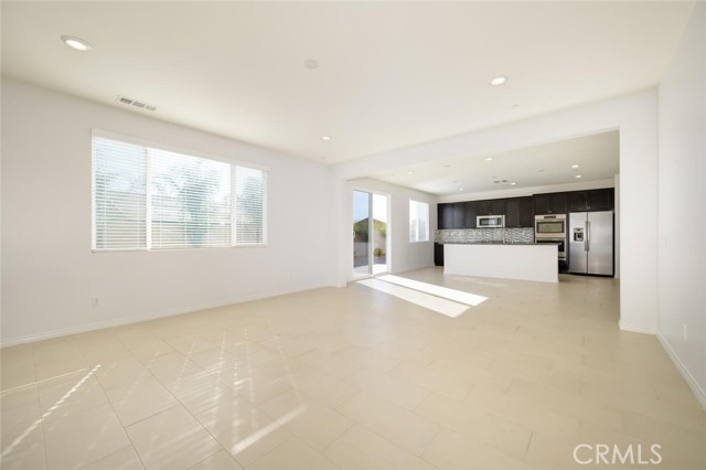 Detail Gallery Image 9 of 52 For 36712 Summer Dain, Wildomar,  CA 92595 - 4 Beds | 3 Baths