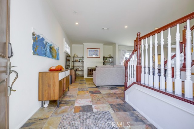 Detail Gallery Image 33 of 39 For 1581 Orange Ave, Costa Mesa,  CA 92627 - 3 Beds | 2/1 Baths