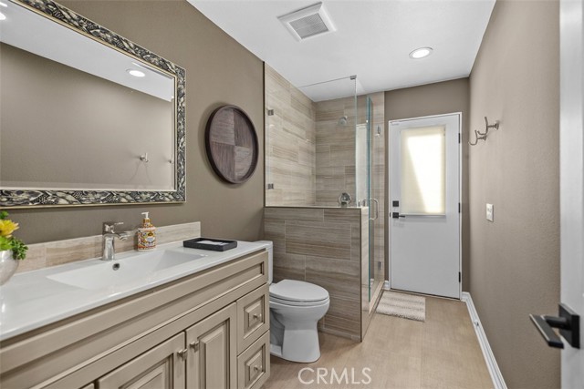 27215 Stagewood Court, Laguna Hills CA: https://media.crmls.org/medias/d9fcb46b-3c64-489b-b5d1-32e809834a38.jpg