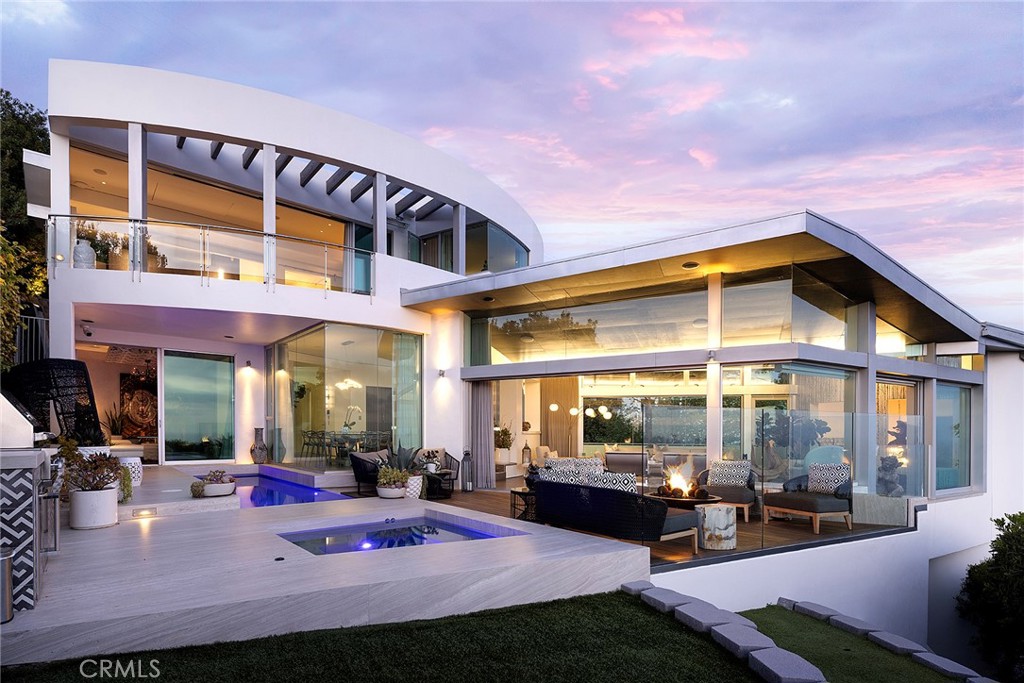 465 Panorama Drive
