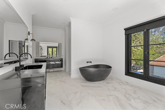 Detail Gallery Image 7 of 31 For 20580 Northridge Rd, Chatsworth,  CA 91311 - 5 Beds | 5 Baths