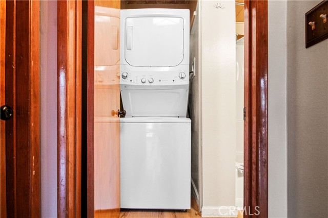 Detail Gallery Image 16 of 30 For 33020 Arrowbear Dr, Running Springs,  CA 92382 - 3 Beds | 2/1 Baths