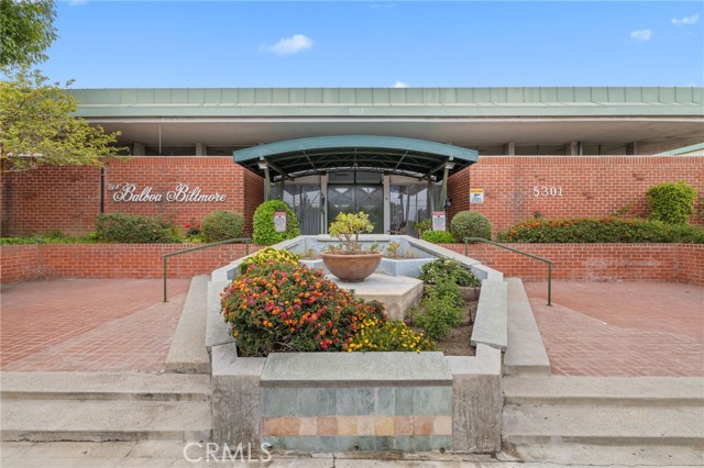 Detail Gallery Image 1 of 1 For 5301 Balboa Bld #D9,  Encino,  CA 91316 - 2 Beds | 2 Baths
