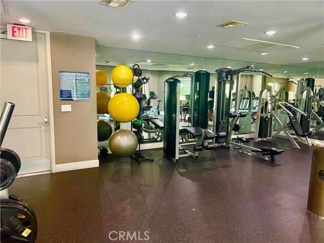 Detail Gallery Image 41 of 64 For 300 E 4th St. #101,  Long Beach,  CA 90802 - 1 Beds | 2 Baths