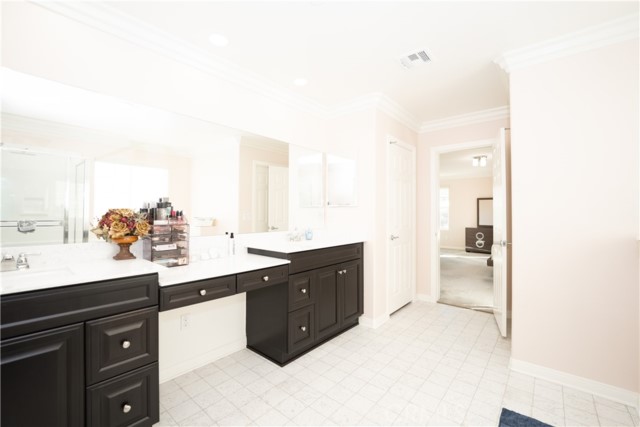 Detail Gallery Image 31 of 64 For 21047 Iron Rail, Riverside,  CA 92507 - 5 Beds | 2/1 Baths