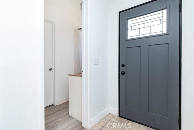 Detail Gallery Image 5 of 41 For 7700 Goodland Ave, North Hollywood,  CA 91605 - 4 Beds | 2 Baths
