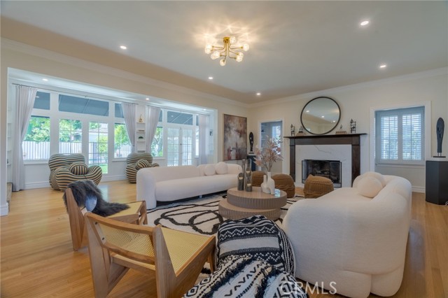 2245 E California Boulevard, San Marino CA: https://media.crmls.org/medias/da01888f-40c9-4d75-aef2-b52cab951a12.jpg