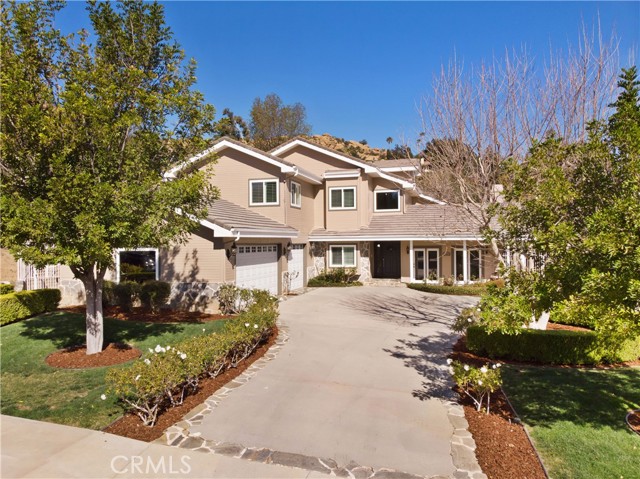 23943 Eagle Mountain Street, West Hills CA: https://media.crmls.org/medias/da01eabf-ceb6-49f7-aec6-4e10b9fa8fce.jpg