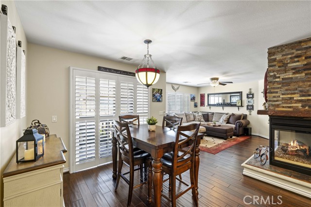Detail Gallery Image 8 of 33 For 28385 Mirabelle Ln, Saugus,  CA 91350 - 2 Beds | 2 Baths