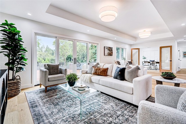 Detail Gallery Image 11 of 38 For 2229 Thorley Pl, Palos Verdes Estates,  CA 90274 - 4 Beds | 4/1 Baths