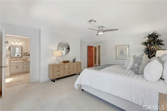 218 Covina Avenue, Long Beach CA: https://media.crmls.org/medias/da03405c-e206-4a5c-a3eb-4a8b57966612.jpg