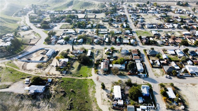 Detail Gallery Image 15 of 26 For 412 Mary, Maricopa,  CA 93252 - 3 Beds | 1 Baths